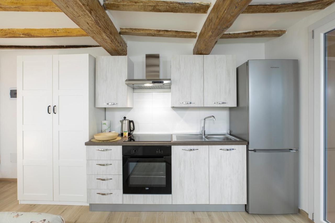 Luxury Suite In The Center I Private Patio & Kitchen Болоня Екстериор снимка